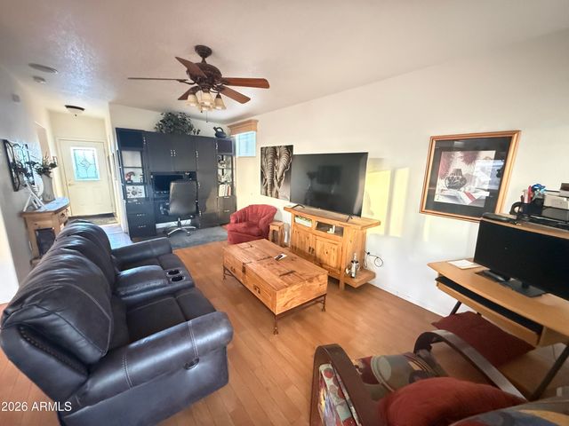 2260 S SEMINOLE Drive, Apache Junction, AZ 85119