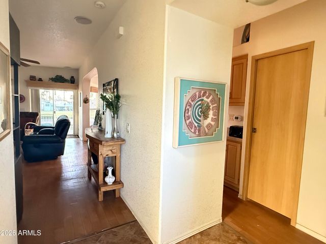 2260 S SEMINOLE Drive, Apache Junction, AZ 85119