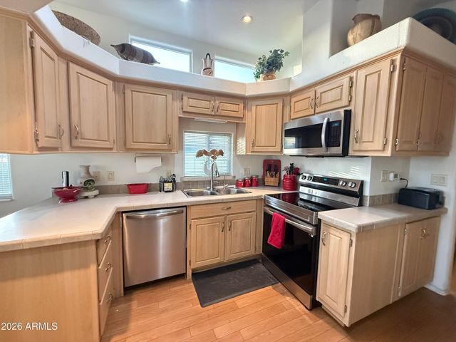 2260 S SEMINOLE Drive, Apache Junction, AZ 85119