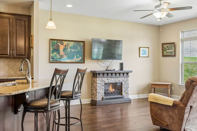 1034 Callaway Dr, Lebanon, TN 37087
