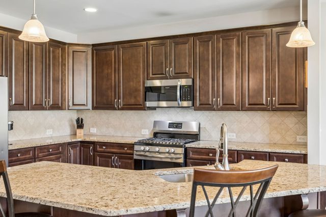 1034 Callaway Dr, Lebanon, TN 37087