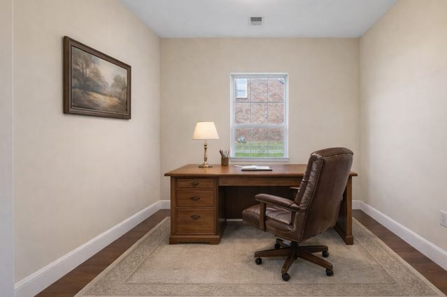 1034 Callaway Dr, Lebanon, TN 37087