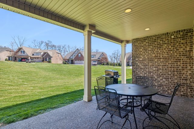 1034 Callaway Dr, Lebanon, TN 37087