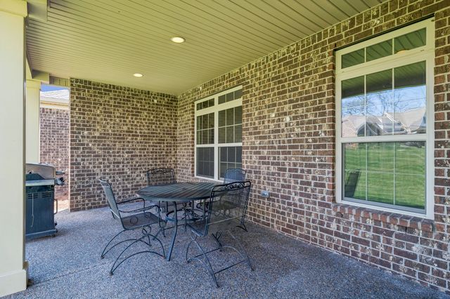 1034 Callaway Dr, Lebanon, TN 37087