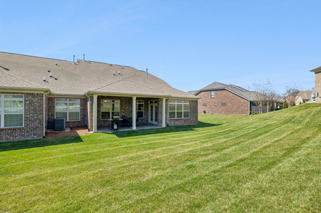 1034 Callaway Dr, Lebanon, TN 37087