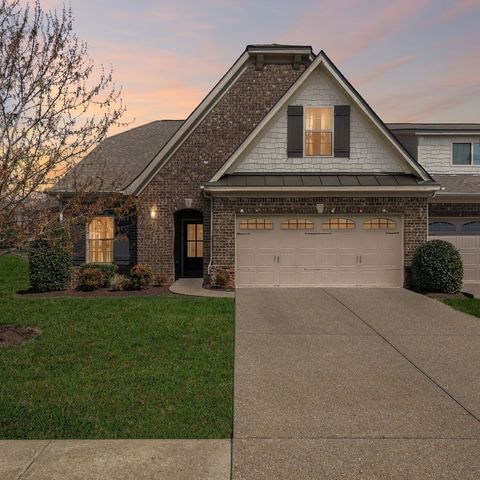 1034 Callaway Dr, Lebanon, TN 37087