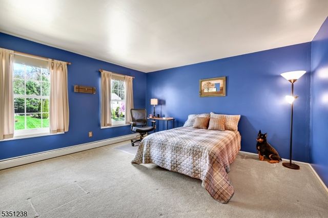 35 Cherbourg Dr, West Milford Twp., NJ 07480