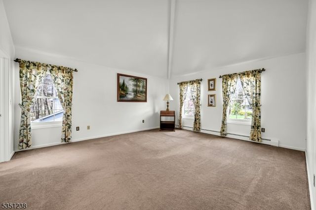 35 Cherbourg Dr, West Milford Twp., NJ 07480