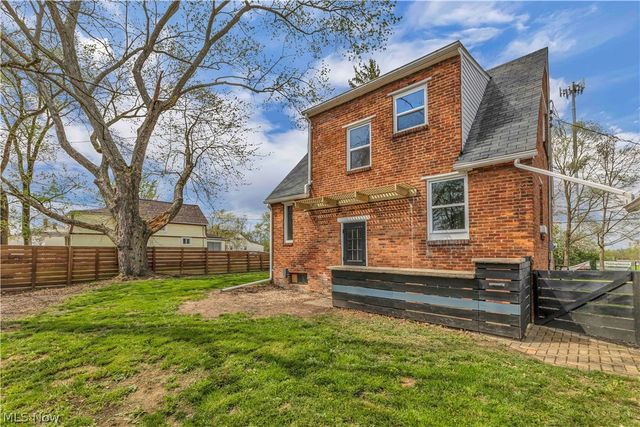 304 E Union Street, Medina, OH 44256