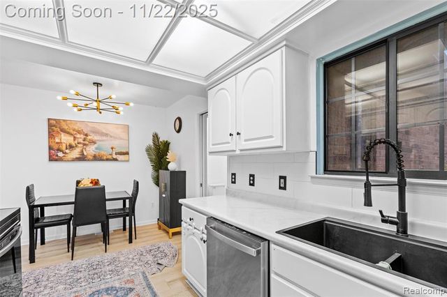 25029 Joanne Smith Drive, Warren, MI 48091