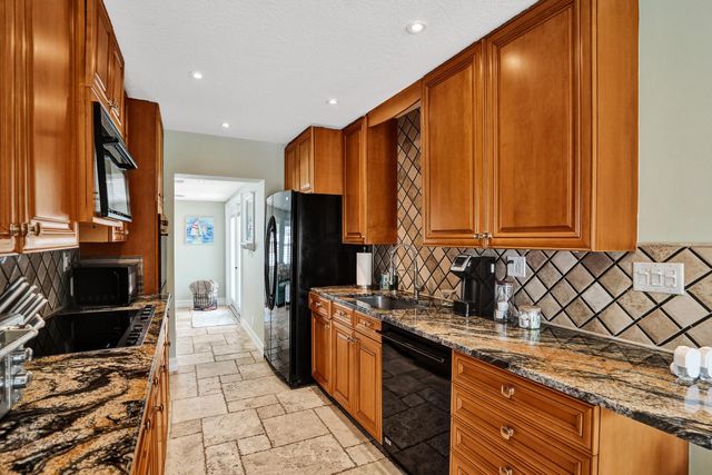 1433 NE 27th Street, Pompano Beach, FL 33064