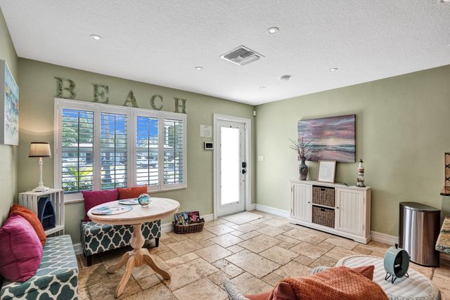 1433 NE 27th Street, Pompano Beach, FL 33064