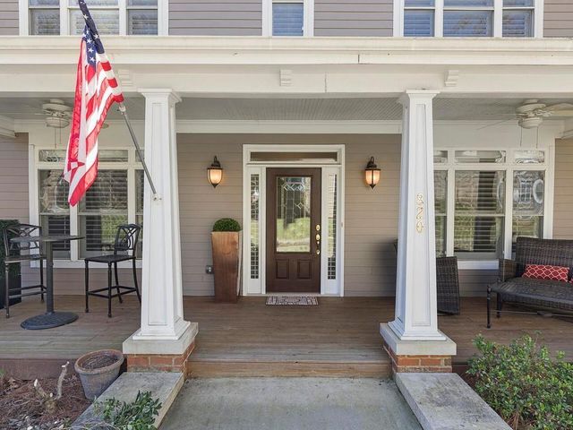 820 Freedom Lane, Roswell, GA 30075