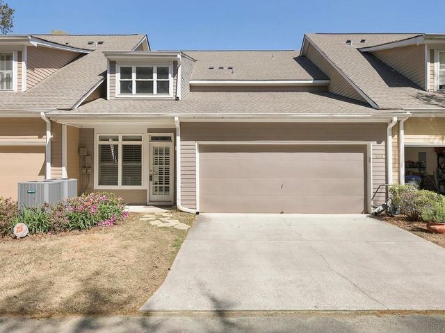 820 Freedom Lane, Roswell, GA 30075