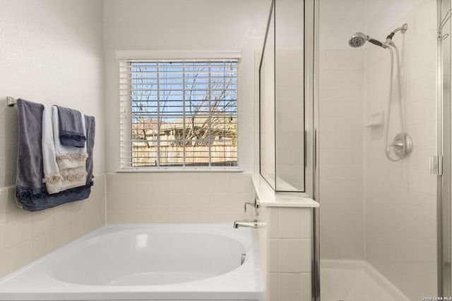 10919 Almond Crest, Live Oak, TX 78233