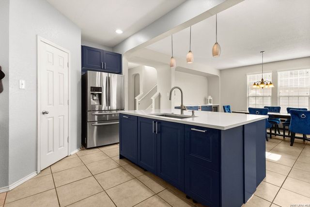 10919 Almond Crest, Live Oak, TX 78233