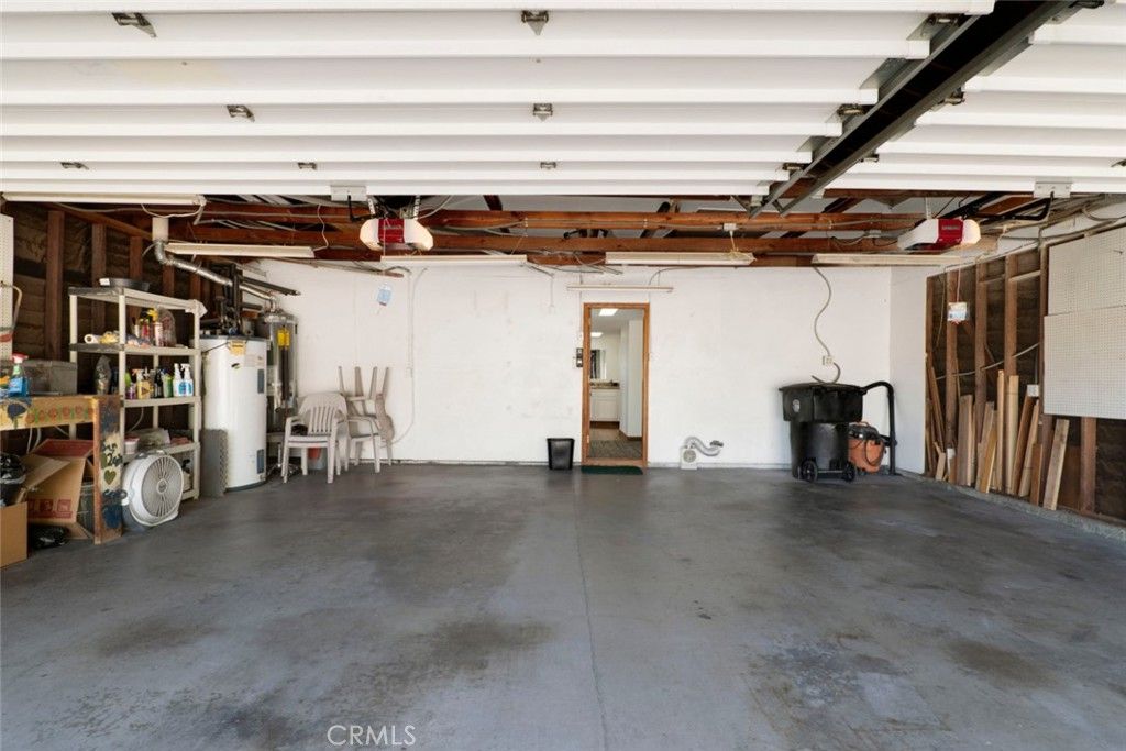 Image 45 of property listing at 3003 Mesa Verde Drive, Burbank, CA 91504