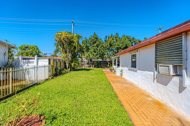 281 NE 46th Street, Deerfield Beach, FL 33064