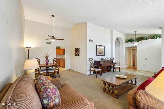 20042 N CROWN RIDGE Drive, Sun City West, AZ 85375