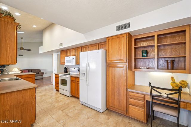 20042 N CROWN RIDGE Drive, Sun City West, AZ 85375