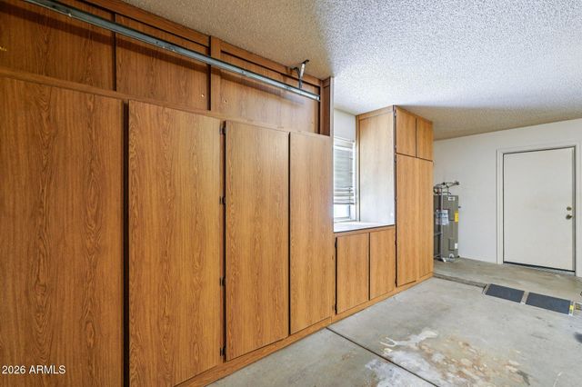 20042 N CROWN RIDGE Drive, Sun City West, AZ 85375