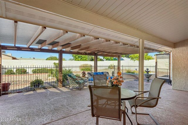 20042 N CROWN RIDGE Drive, Sun City West, AZ 85375