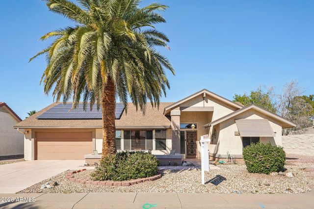 20042 N CROWN RIDGE Drive, Sun City West, AZ 85375