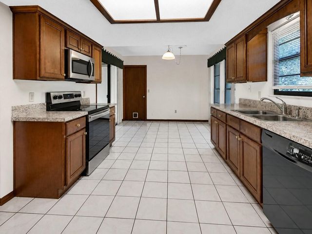28 RAMBLEWOOD TRAIL, Deland, FL 32724