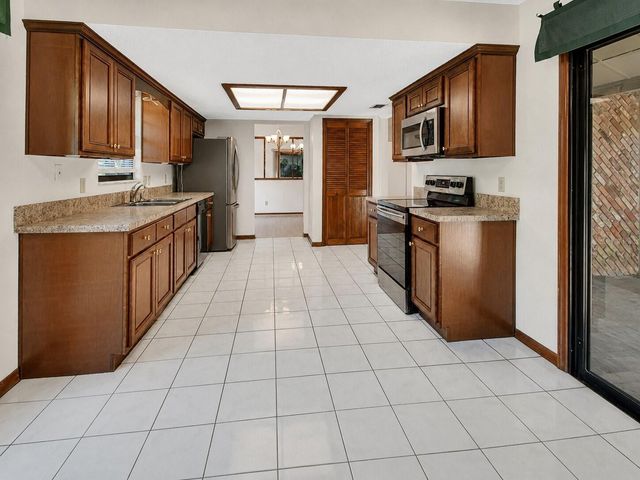 28 RAMBLEWOOD TRAIL, Deland, FL 32724