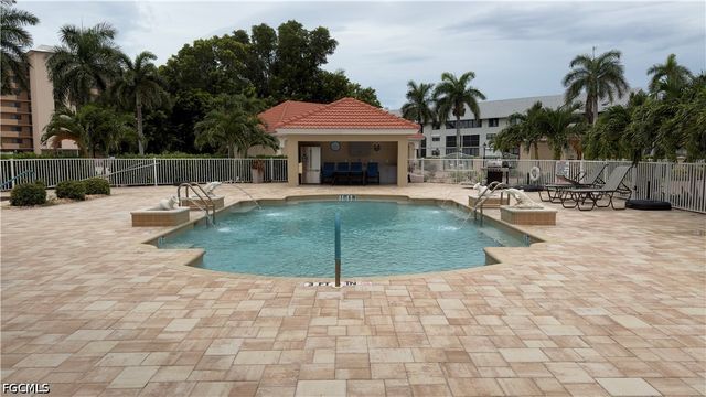 4235 SE 20th PL C201, Cape Coral, FL 33904