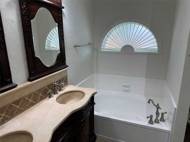 730 Blue Oak Drive, Lewisville, TX 75067