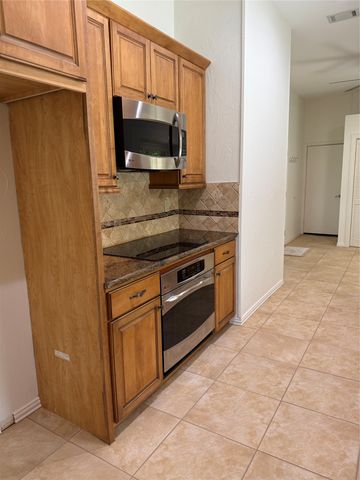 730 Blue Oak Drive, Lewisville, TX 75067