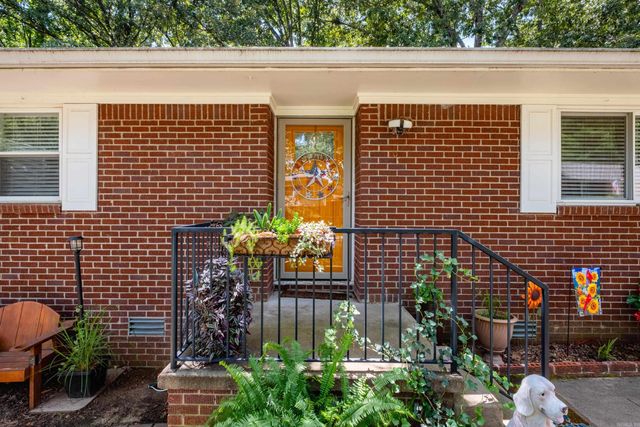 6 Betsy Lane, Little Rock, AR 72205