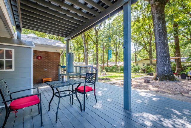 6 Betsy Lane, Little Rock, AR 72205