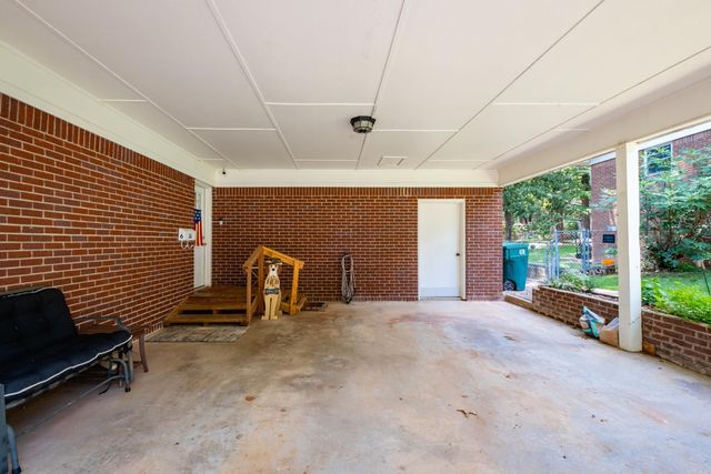 6 Betsy Lane, Little Rock, AR 72205