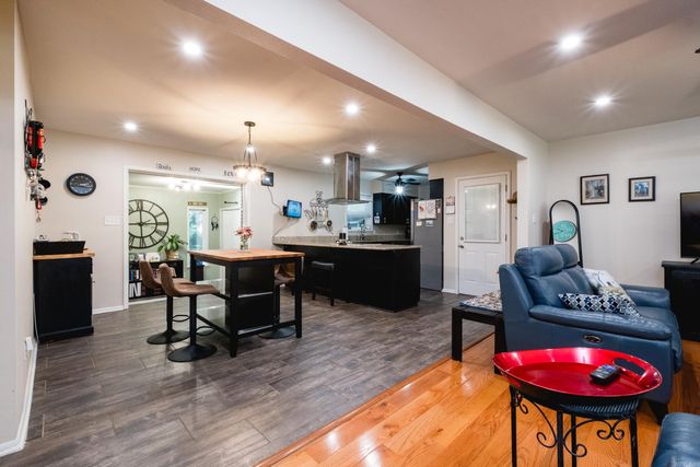 6 Betsy Lane, Little Rock, AR 72205