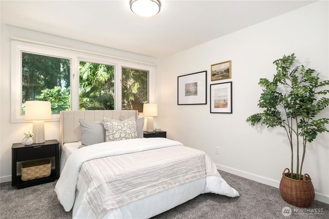 2057 213th Avenue NE, Sammamish, WA 98074