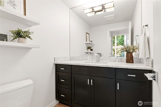 2057 213th Avenue NE, Sammamish, WA 98074