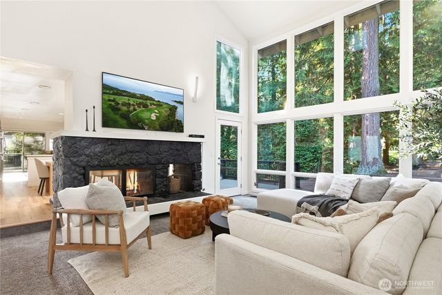 2057 213th Avenue NE, Sammamish, WA 98074