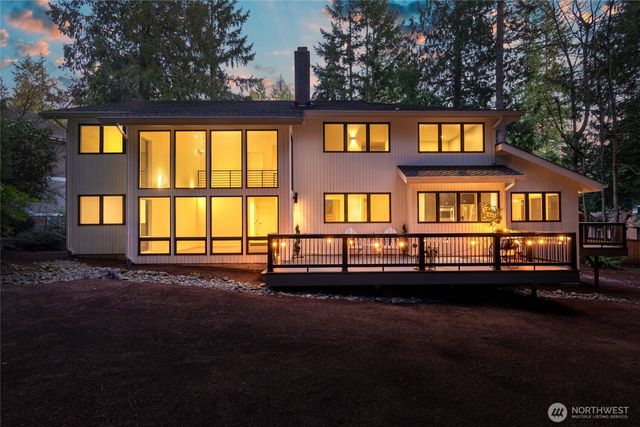 2057 213th Avenue NE, Sammamish, WA 98074