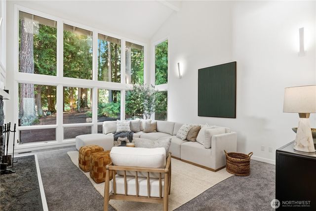 2057 213th Avenue NE, Sammamish, WA 98074