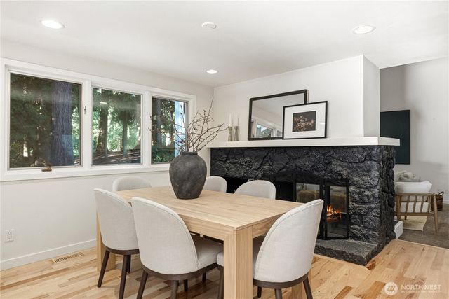 2057 213th Avenue NE, Sammamish, WA 98074