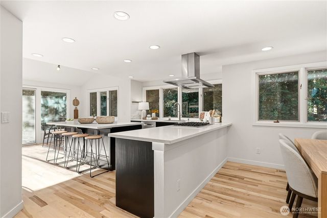 2057 213th Avenue NE, Sammamish, WA 98074