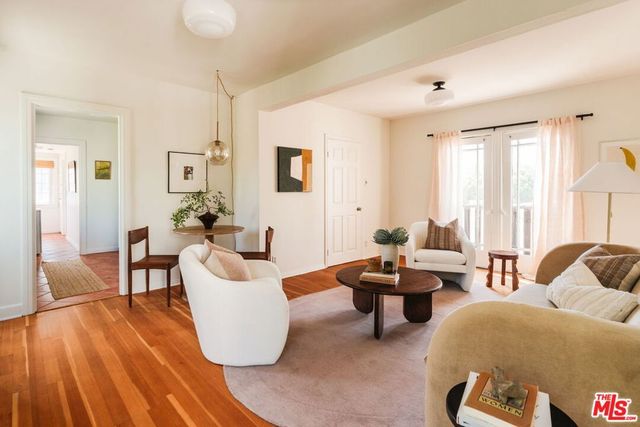 2933 Swan Place, Los Angeles, CA 90026