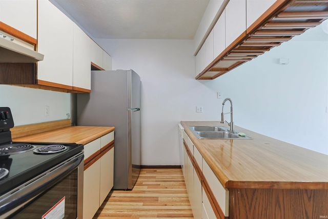 1208 Clarinet Boulevard, Elkhart, IN 46516