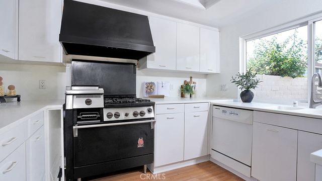 2 Sunflower, Irvine, CA 92604
