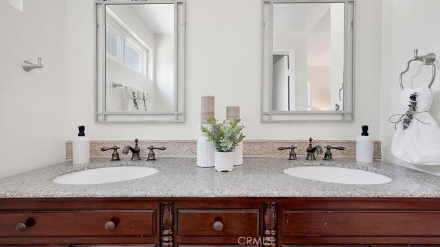 2 Sunflower, Irvine, CA 92604