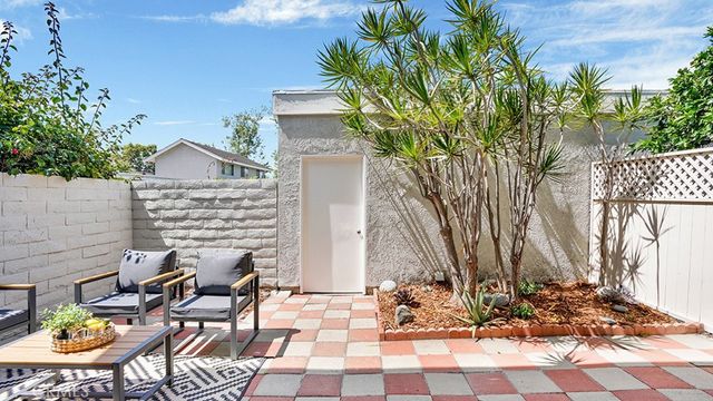 2 Sunflower, Irvine, CA 92604