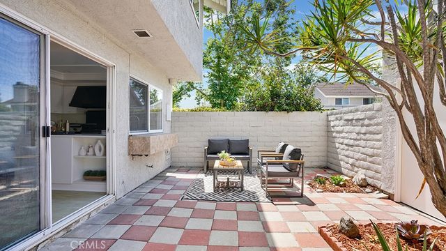 2 Sunflower, Irvine, CA 92604