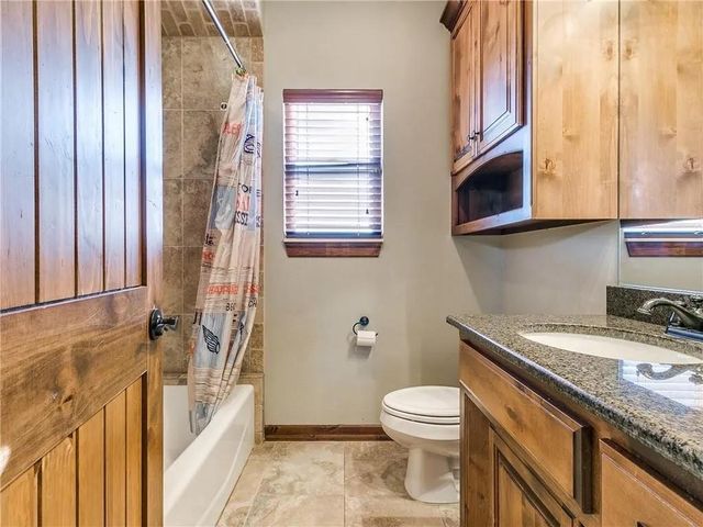 12609 NW 7th Court, Yukon, OK 73099